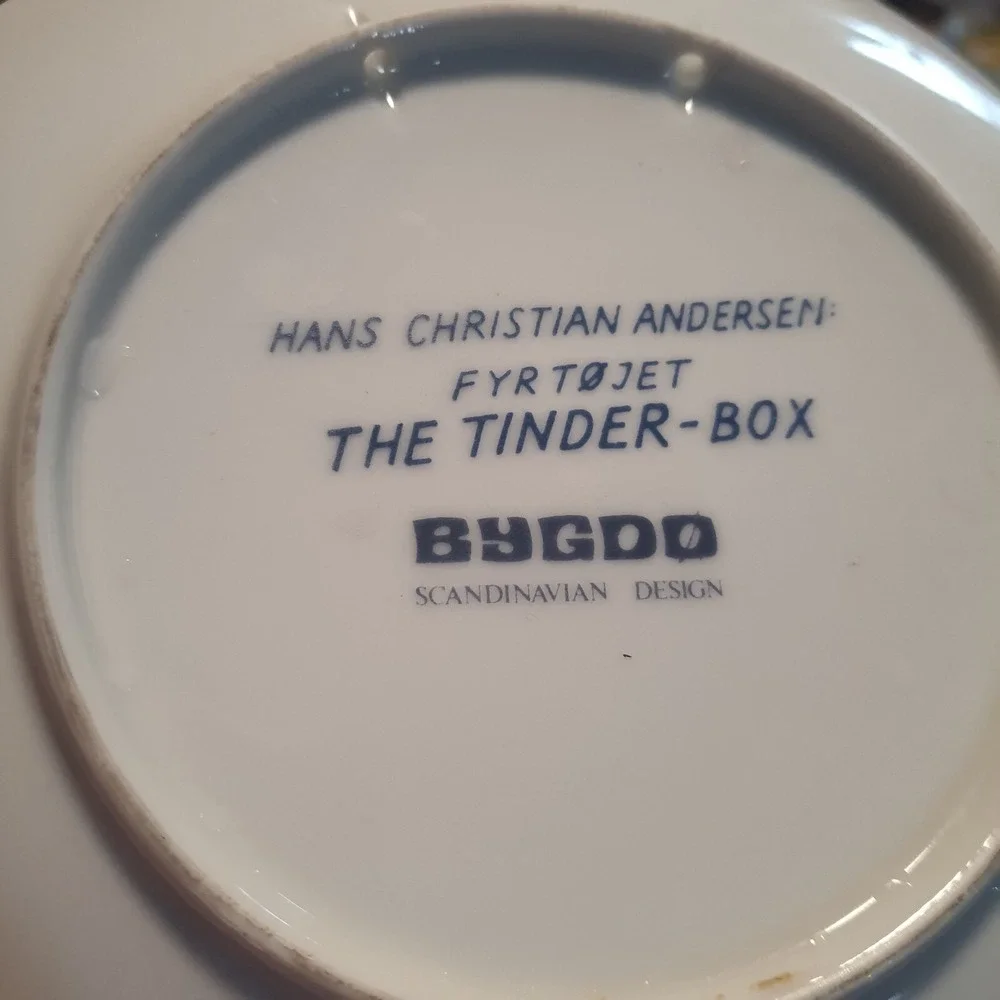 RARE Vintage HANS CHRISTIAN ANDERSEN DENMARK PLATE FYRTOJET DOG THE TINDERBOX